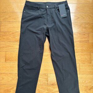 NEW WITH TAGS Lululemon ABC Relaxed Pants Obsidian 32